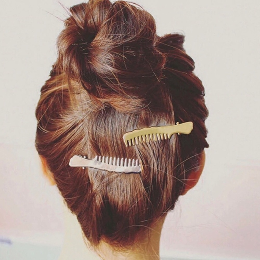 5 for 25$ Super Cute Silver Hair Brush